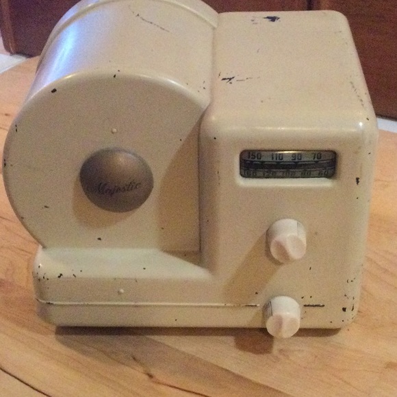Vintage Majestic Other - 🌿RARE Vintage Majestic Tube Radio🌿